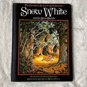 DISNEY Snow White Vintage Book The Complete Story Of Snow White